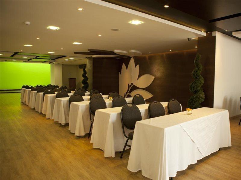 San Simon Hotel Pereira By Soratama Экстерьер фото Meeting room