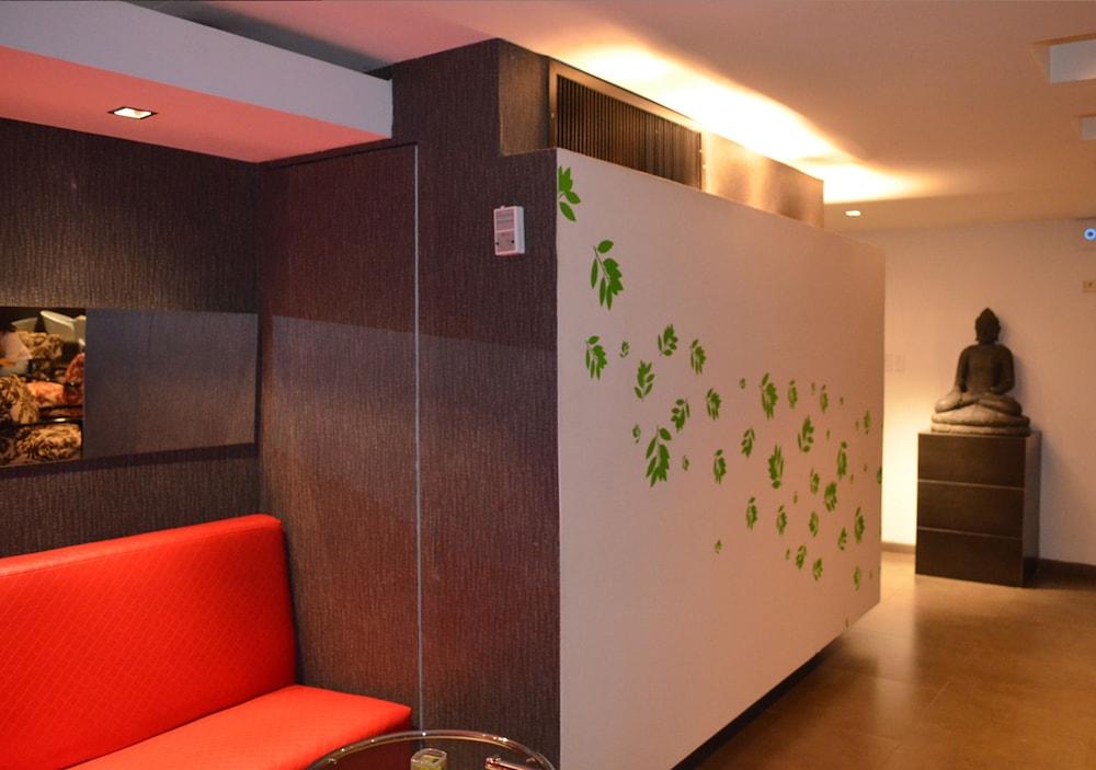 San Simon Hotel Pereira By Soratama Экстерьер фото A room divider