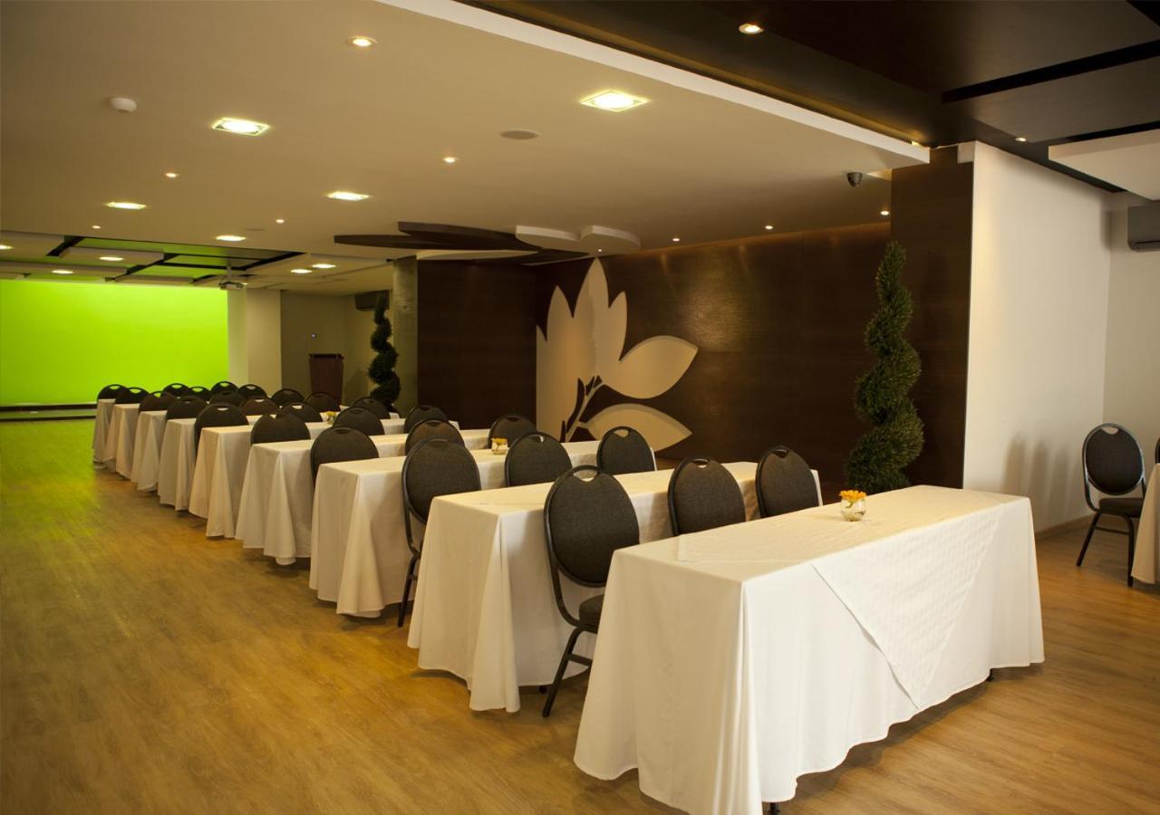 San Simon Hotel Pereira By Soratama Экстерьер фото Meeting room